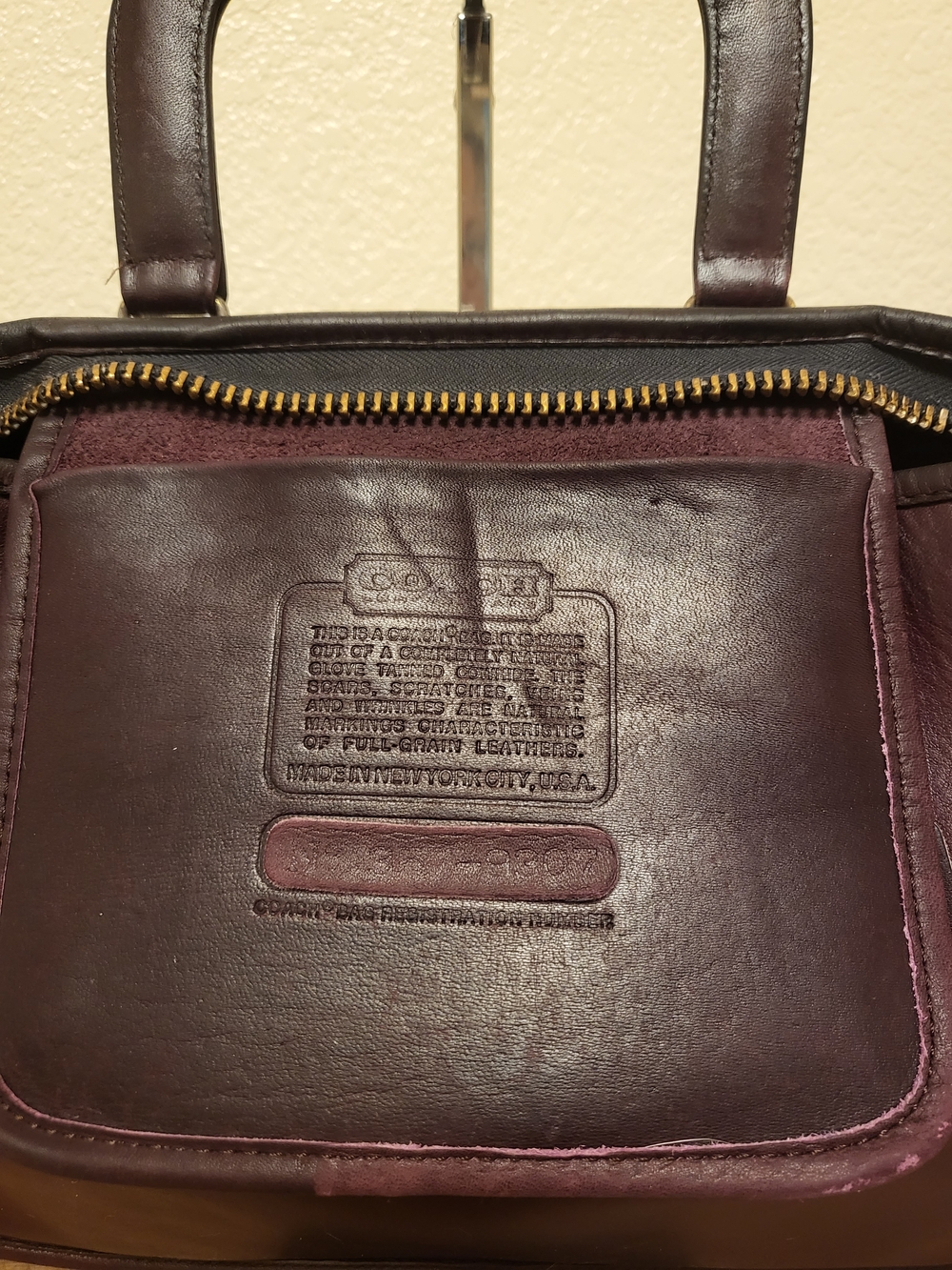 Vintage Coach Standard Tote Burgundy - Picture 3 of 4